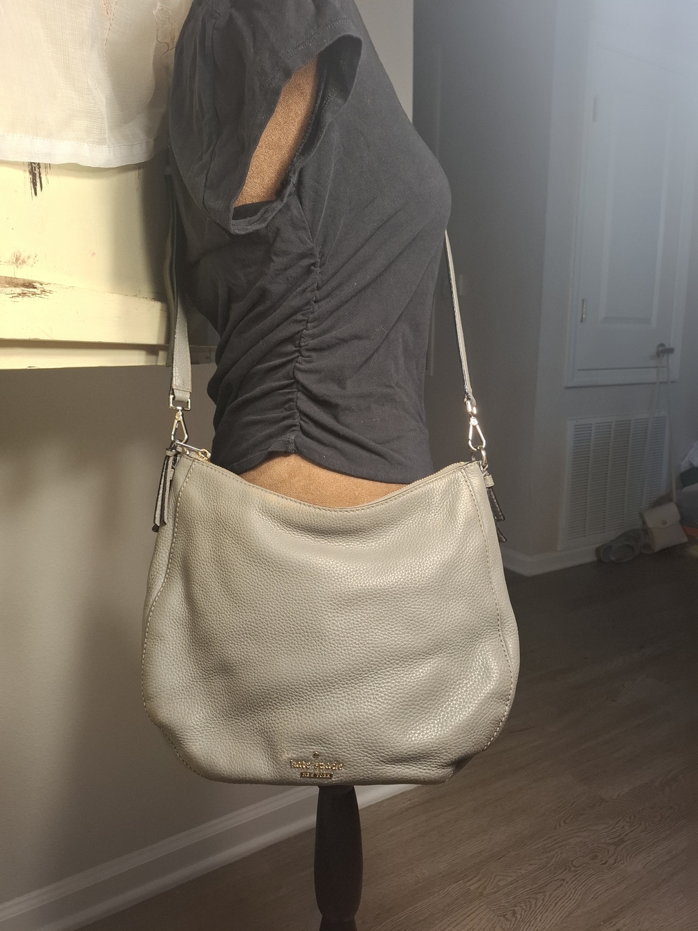 👛kate spade Gray Pebbled Leather Hobo Shoulder Messenger Bag